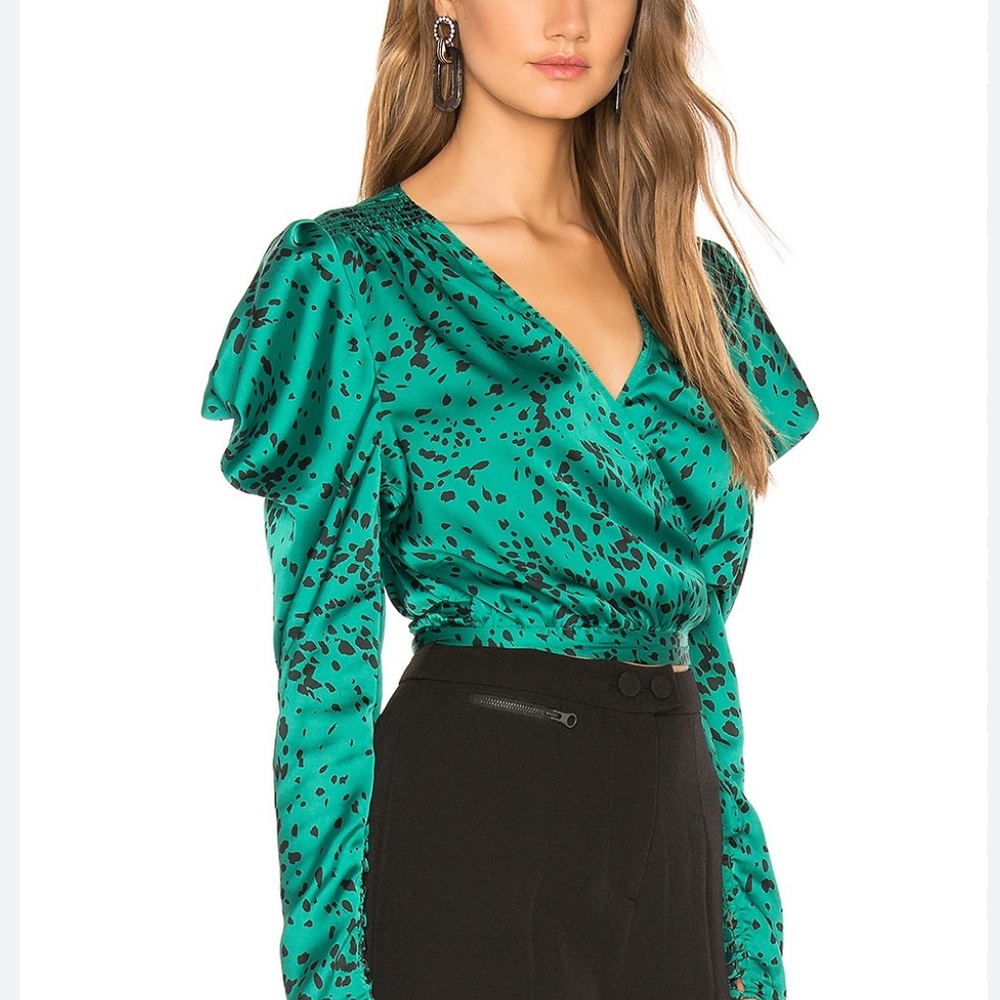 L'Academie Darlene Crop Top in green spotted Dalmatian print